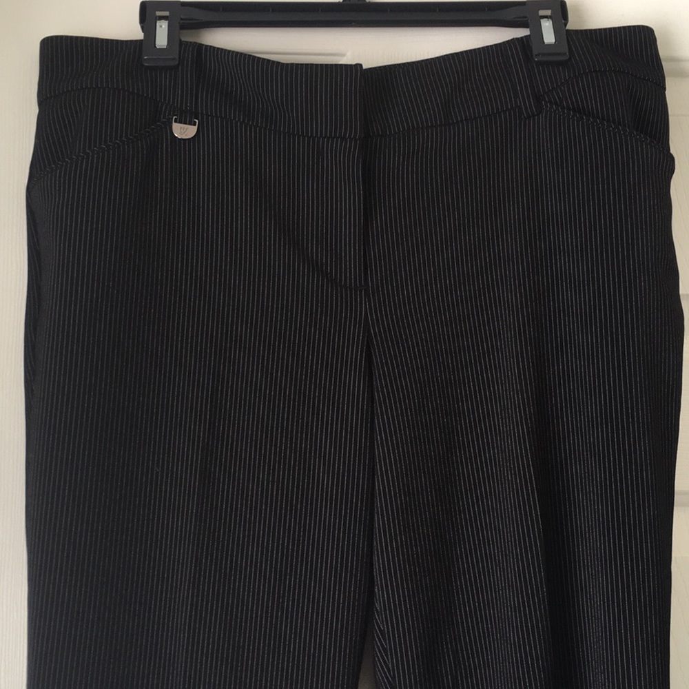 NY&C black and white pin stripe pant. 12R